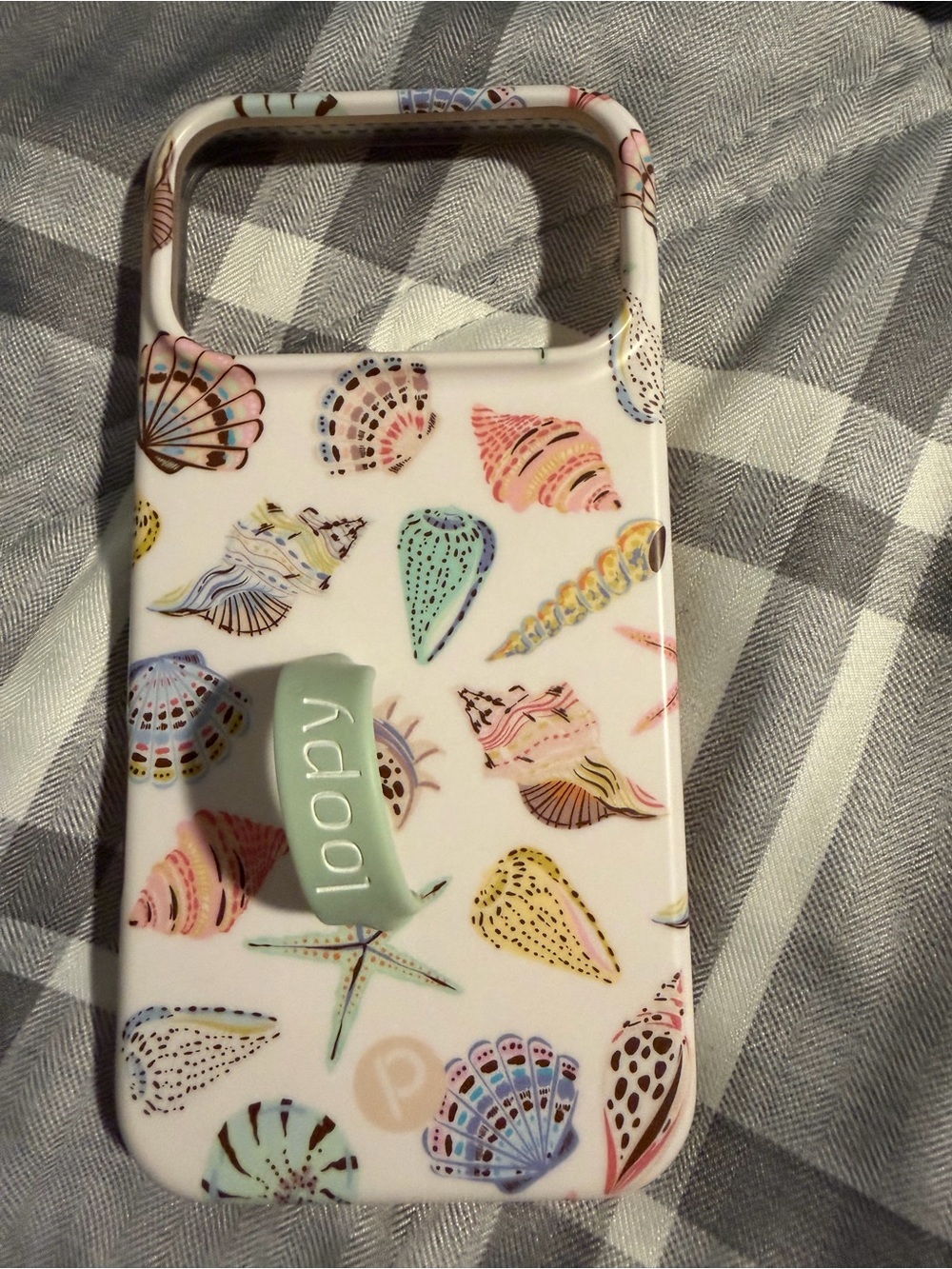 Loopy Case Seashell Print iPhone 17 Pro Max